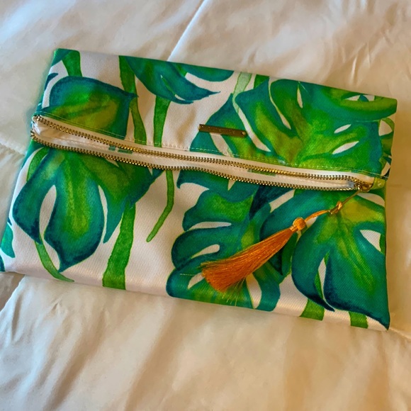 Pura Vida Foldover Clutch - Palm Design - Picture 1 of 10